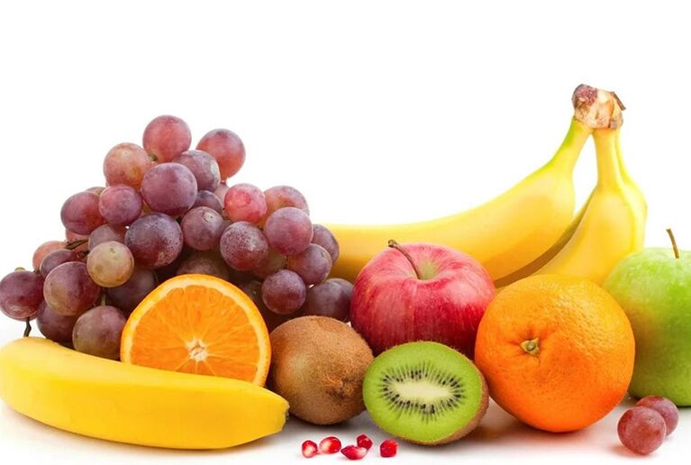 Świeże owoce stanowiące podstawę diety podczas nawrotów dny moczanowej